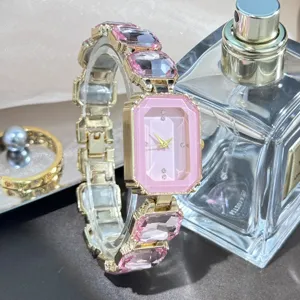 Luxus rosa Kristall rechteckige Uhr Damen Mode Quarzarmbanduhr mit Edelsteinarmband