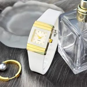 Damen Rechteckige Goldgehäuse Quarzuhr Mit Silikonarmband Strass Zifferblatt Luxus Retro Nische Zuckerwürfel Armbanduhr