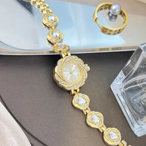 Gold Strass Damen Quarzuhr Sonnenblume Design elegante Armbanduhr Mode Luxus Schmuck