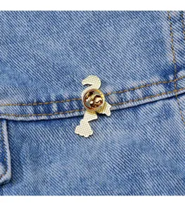 Detailed view of the cute flamingo animal brooch alloy pin back, perfect accessory for denim.