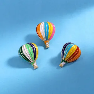 Colorful hot air balloon enamel brooch pin, artistic alloy clothes decoration badge accessory.