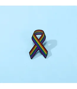 Broche esmaltado cinta arcoíris conciencia LGBTQ insignia de metal de aleación mochila