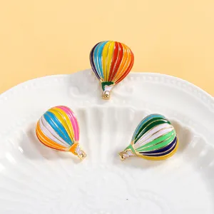 Colorful hot air balloon enamel brooch pin, cute alloy jewelry badge for clothes decoration