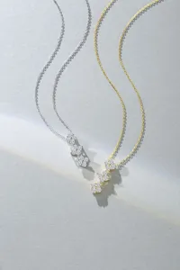 Stunning S925 sterling silver moissanite clover tassel necklace, exquisite detail design.