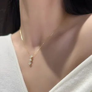 925 Sterling Silver Moissanite Clover Tassel Pendant Necklace Trendy Plated Cable Chain Lucky Flower Necklace Jewelry For Women Daily Accessory Gift