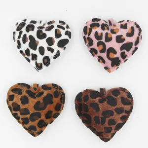 Cute leopard heart keychain set, plush PU bag pendant, lovely car hanging ornament details.