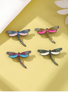 Charming enamel dragonfly brooch pin, colorful insect clothing badge for women and scarfs.