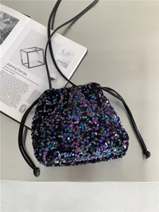 Sac seau à sequins colorés brillants avec cordon noir, sac bandoulière souple et élégant.
