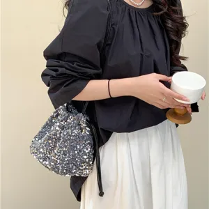 Sac seau bandoulière à paillettes brillantes avec cordon et design plissé souple