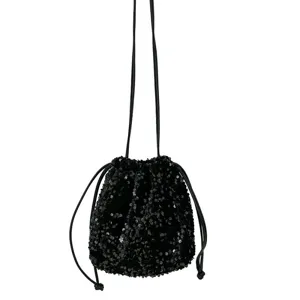 Sac seau noir à sequins avec cordon de serrage, élégant sac à bandoulière scintillant.