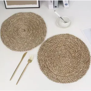 Round woven placemat thick seagrass table mat heat resistant dining pad table decor.