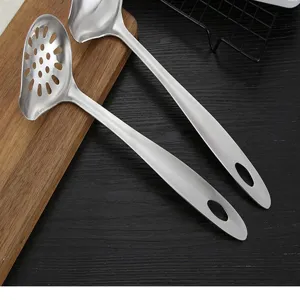 Stainless steel slotted spoon and ladle set, long handle kitchen skimmer for hot pot cooking.