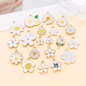 Geemailleerde witte bloem metaal bedels hangers DIY sieraden maken armband sleutels