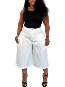 Plus size women summer casual outfit black tank top and white wide leg culotte shorts