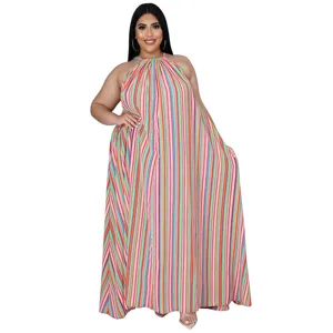 Robe longue col halter à rayures verticales colorées grande taille pour look estival.