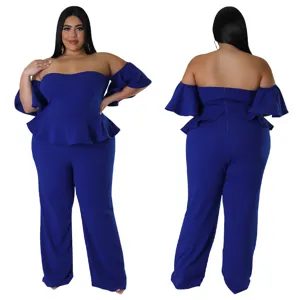Combinaison pantalon bleue roi élégante et sexy épaules dénudées pour femme élégante.
