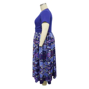 Plus size women short sleeve maxi dress with stylish pleated waist and elegant chain print.