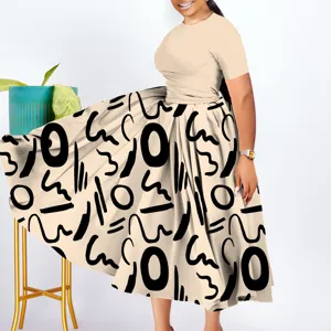 Plus size women's abstract printed short sleeve pleated midi dress, stylish and elegant.