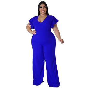 Detailansicht des royalblauen Damen Jumpsuits mit Flatterärmeln und weitem Beinschnitt.