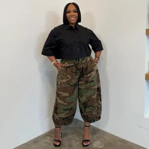 Pantalon cargo camuflaje mujer talla grande suelto dobladillo harem estilo moda urbana
