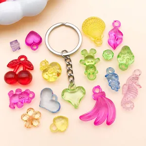 Pendentifs charms colorés transparents en acrylique accessoires DIY vue détaillée.