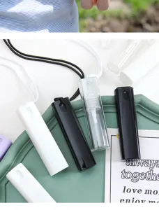 Tragbare Sprühflasche mit Umhängeband, ideal für Reisen, Kosmetik, Hautpflege und den Alltag.
