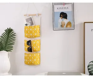 Borsa portaoggetti appesa con 3 tasche, cotone lino impermeabile design griglia gialla.