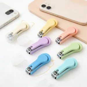 Tagliaunghie portatile colore macaron con custodia antispruzzo per dettagli di manicure casa.
