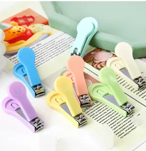 Carino tagliaunghie portatile colore macaron mini strumento manicure caramella per uso domestico.
