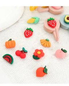 Harz Frucht Anhänger Detailaufnahme, süße DIY Zubehörteile für Handystüchen und Haarklammern.