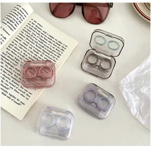 Transparant contactlens etui set draagbare reisetui voor dagelijkse lenzenverzorging.