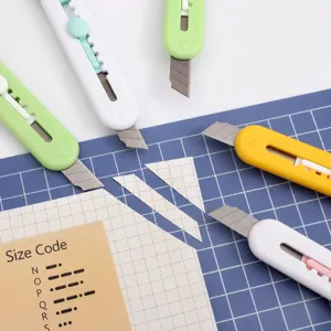 Mini draagbaar hobby-mesje, schattig esthetisch briefopeners-mes voor school en kantoor.