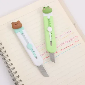 Mini draagbare schattige cartoon briefopener en papier snijder voor kantoor en school.