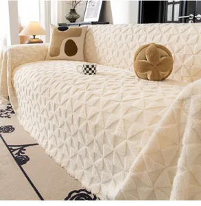 Housse de canapé en polaire unie épaisse avec texture géométrique, déco chaleureuse toute saison.