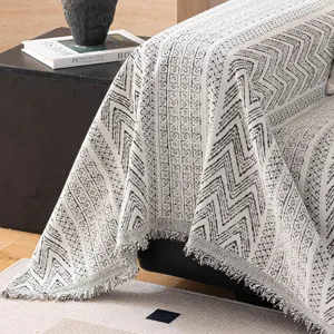 Chenille Sofabezug schwarz weiß Wellenmuster Decke mit Fransen Sofaschoner für das Wohnzimmer
