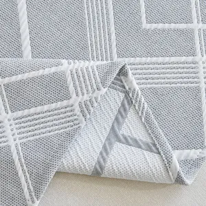 Grey geometric three-layer yarn air blanket main product texture close-up display