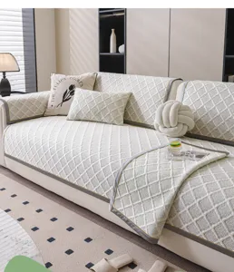 Coussin de sofa d'ete en soie glacee rafraichissante detail texture antiderapant decor