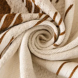 Fodera per divano in ciniglia geometrica nordica, coperta antipolvere per quattro stagioni.