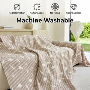 Three-layer yarn jacquard sofa cover, universal four-season protective blanket for living room.