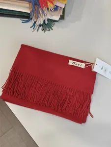 Einfarbiger Kunst-Kaschmir Schal mit Fransen, warmer weicher Winterschal für Damen.