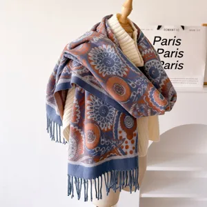 Winter new paisley jacquard scarf women classic core-spun yarn shawl thick and warm