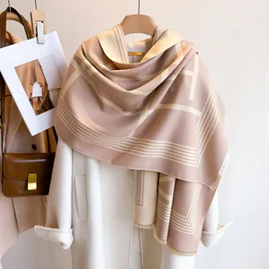 Damen verdickter Cashmere-Imitat Schal, doppelseitiges geometrisches Druckdesign, warmer Winter.
