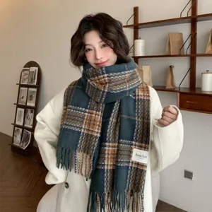 Women winter thick plaid scarf warm cozy tassel shawl casual retro check neckwear outfit