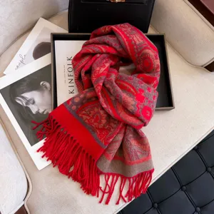 Winter women's classic paisley jacquard warm scarf, thickened core-spun yarn versatile shawl.