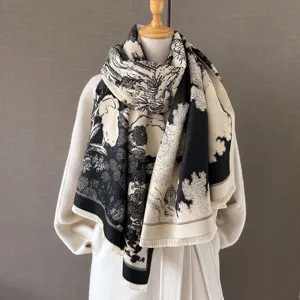 Klassisches Toile-de-Jouy-Muster dicker Kaschmir-Gefühl-Schal Detailansicht elegante Draperie gemütlich