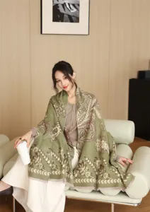 Eleganter grüner Kaschmir-Gefühl Paisley Schal Tuch für Damen, warmes Wintermode Accessoire.