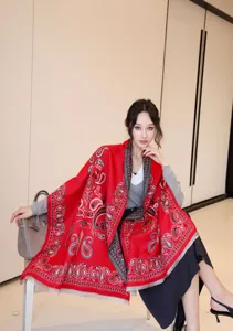 Donna sciarpa invernale spessa calda motivo paisley rosso elegante versatile accessorio moda