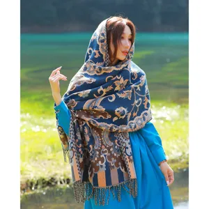 Ethnische Stil Winter warme Umhang Schal für Frauen, vintage Blumenmuster mit Quasten Design.