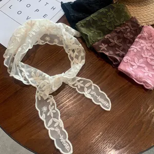 Damen Spitze Blumen Dreiecktuch Stirnband, hohles florales Haartuch Frühlingsstil