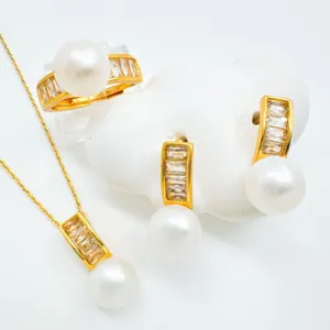 Mode DIY Schmuck Zubehör Vergoldet Kupfer Strass Anhänger Halskette Zubehör Leere Ring Schale Ohrring Basen Für Damen Ins Stil Perle Schmuckherstellung